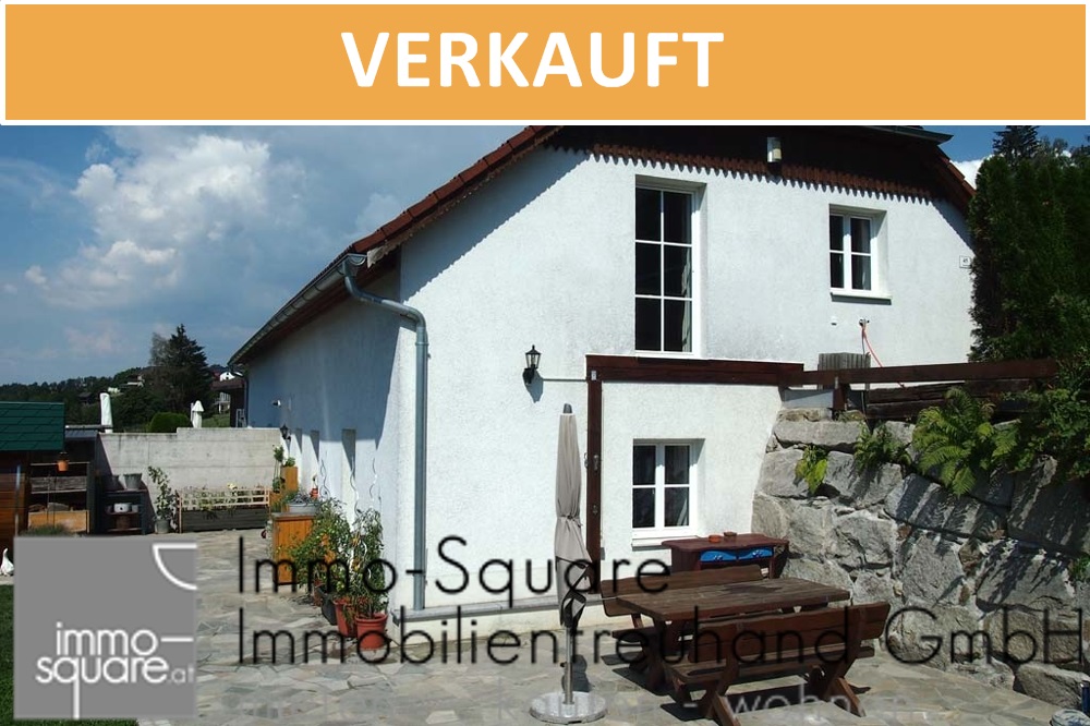 Doppelhaushälfte mit schönem Garten und Fernblick in 4201 Eidenberg