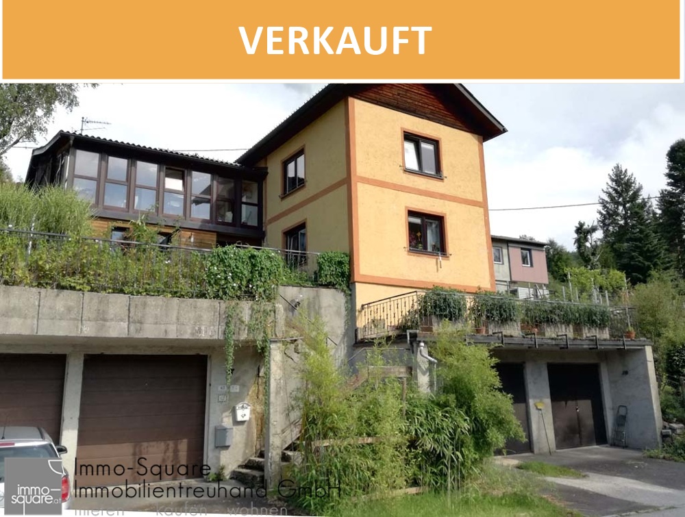 Älteres Wohnhaus in schöner Aussichtslage, mit Garten und 4 Garagen in 4201 Eidenberg/Obergeng